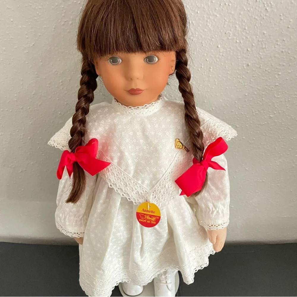 Vtg Steiff Annette 20” Doll 1987 Old House Smell, with Bear Pin Read!